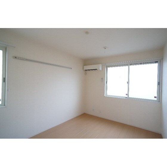 プリムヴェールの物件内観写真