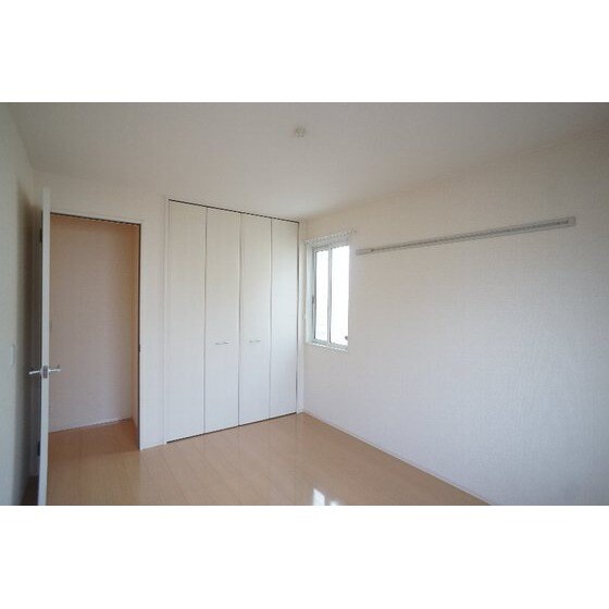 プリムヴェールの物件内観写真