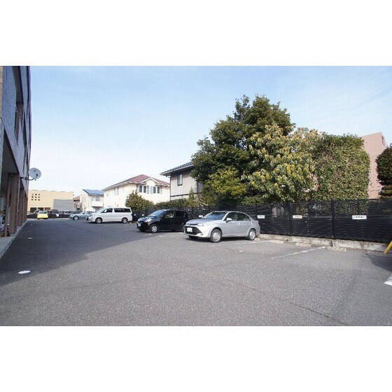 クローバービルの物件外観写真