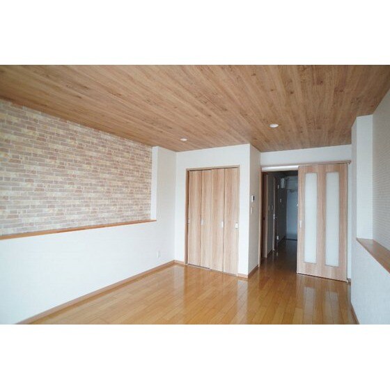 あさひレジデンス上中居Ⅱの物件内観写真