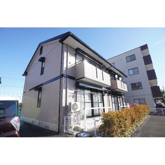 ウェルフィールドＡの物件外観写真