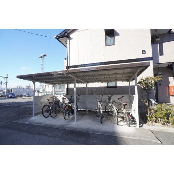 ウェルフィールドＡの物件外観写真