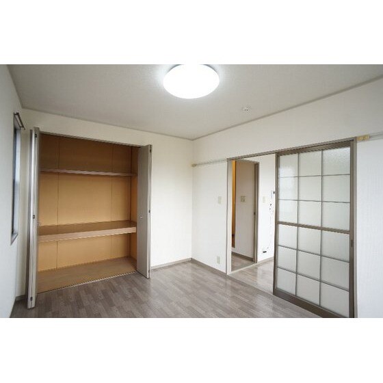 ウェルフィールドＡの物件内観写真