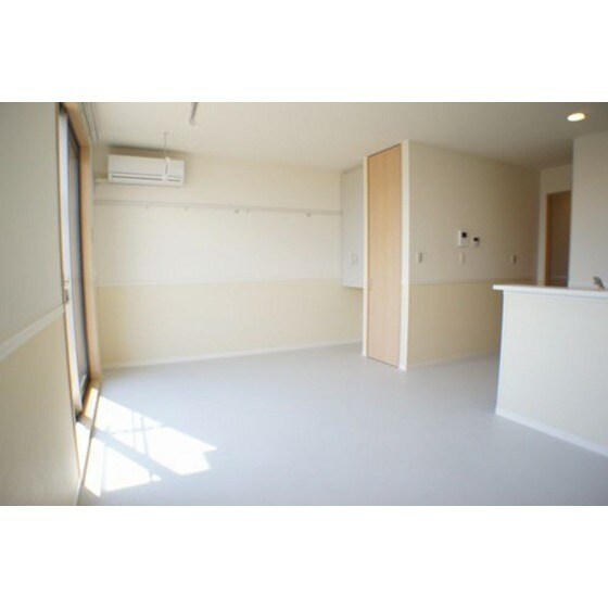 クレスト城の物件内観写真