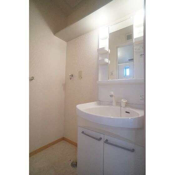 ウィザードＥの物件内観写真