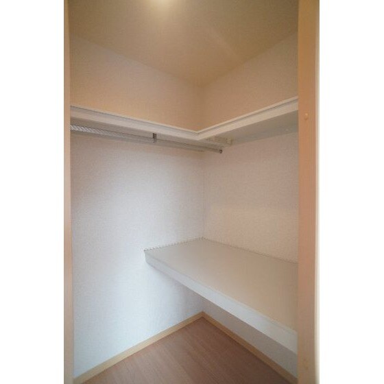 ウィザードＥの物件内観写真