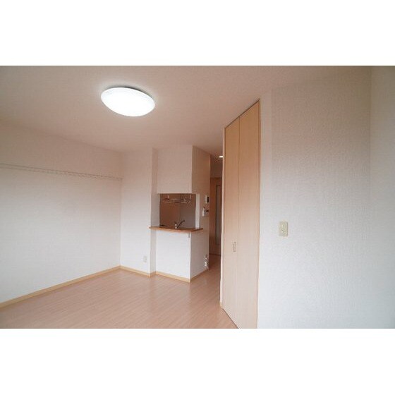 ウィザードＥの物件内観写真