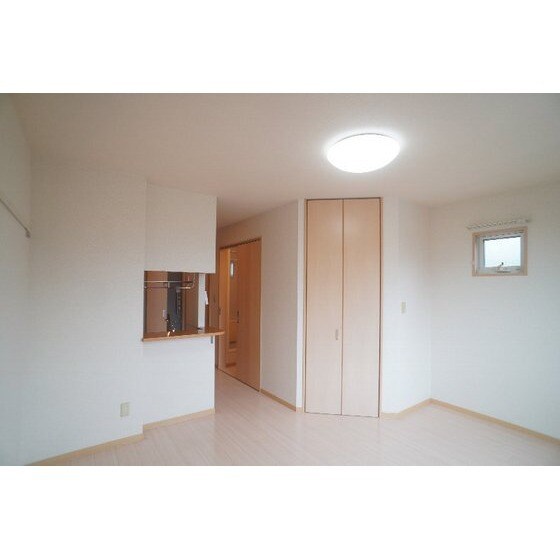 ウィザードＥの物件内観写真