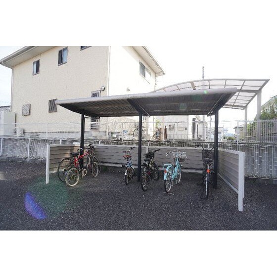 チュイルＡ・Ｂの物件内観写真