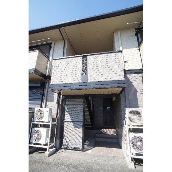 プリムローズ三本木の物件外観写真