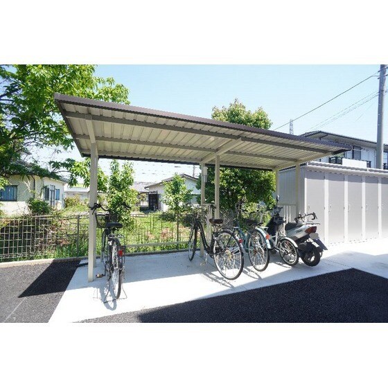 デカルトの物件外観写真