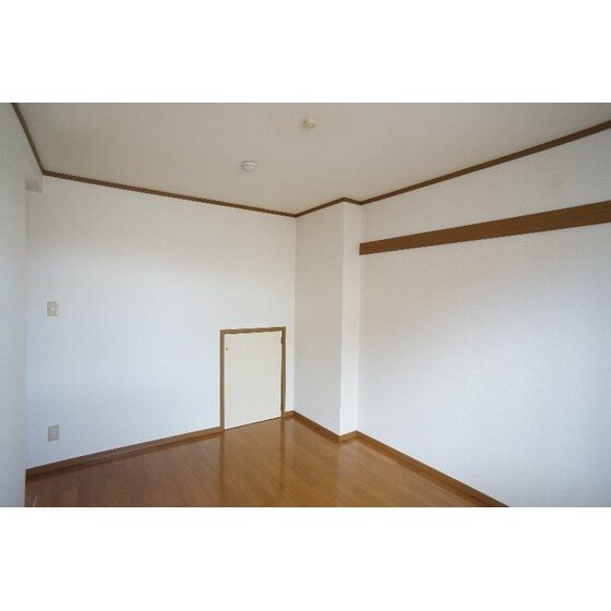 パイン　ヴィレッジＡの物件内観写真