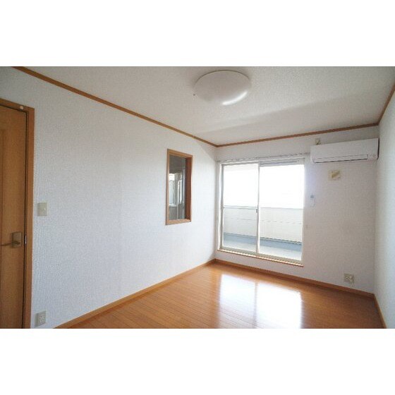 ヴィラフルールＡの物件内観写真