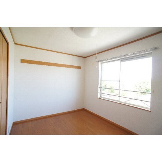 ヴィラフルールＡの物件内観写真