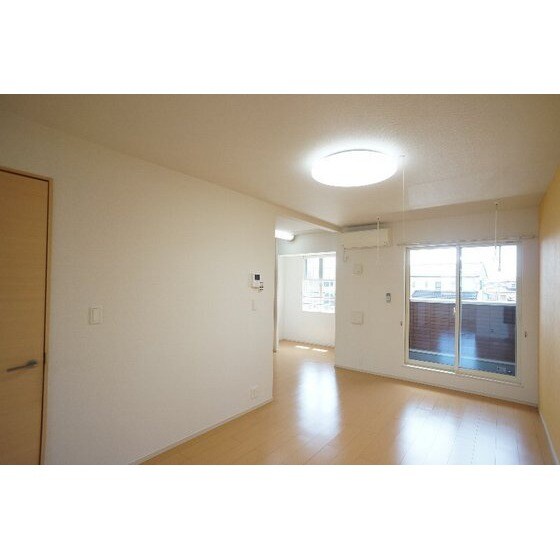 サンデーア・オチアイの物件内観写真