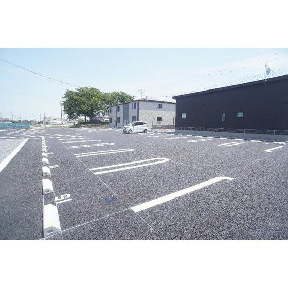 モンテリザイア藤岡　Ⅱの物件外観写真