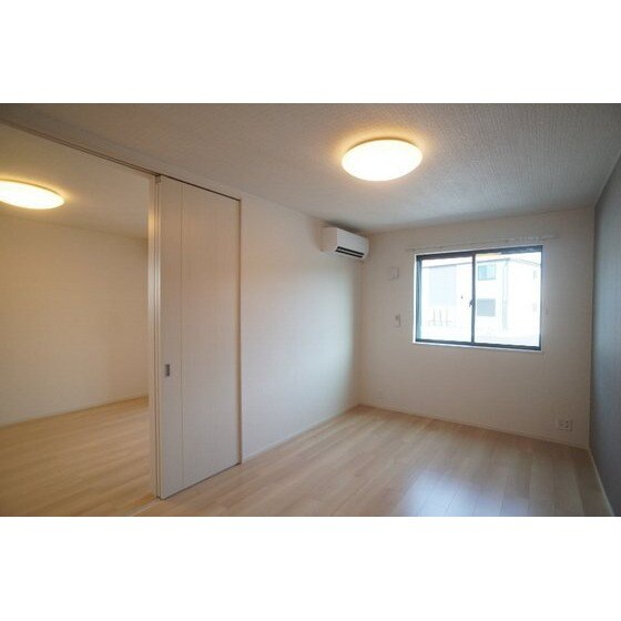 モンテリザイア藤岡　Ⅱの物件内観写真