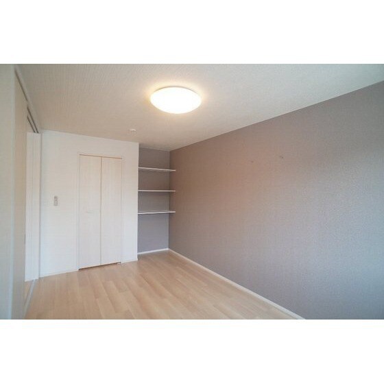 モンテリザイア藤岡　Ⅱの物件内観写真