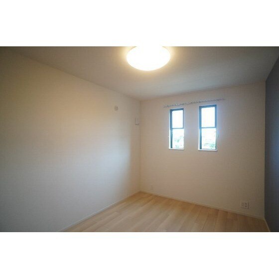 モンテリザイア藤岡　Ⅰの物件内観写真