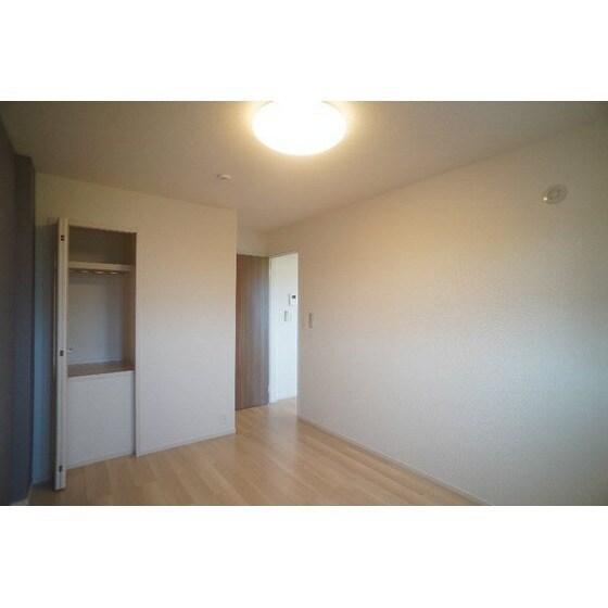 モンテリザイア藤岡　Ⅰの物件内観写真