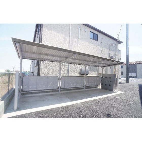 モンテリザイア藤岡　Ⅲの物件外観写真