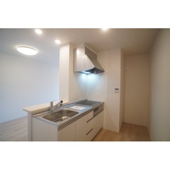 モンテリザイア藤岡　Ⅲの物件内観写真