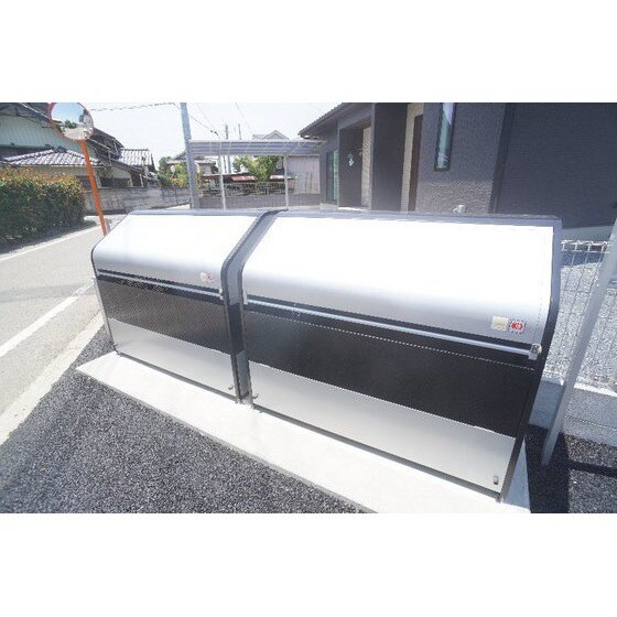 モンテリザイア藤岡　Ⅲの物件外観写真