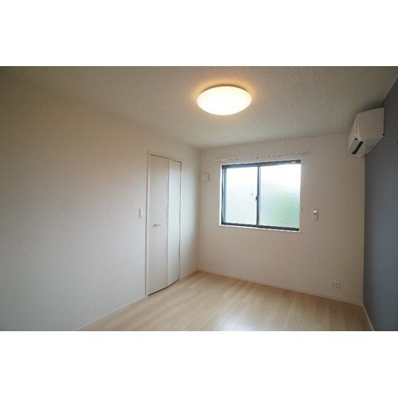 モンテリザイア藤岡　Ⅲの物件内観写真