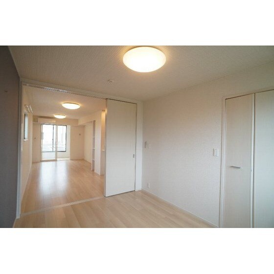 モンテリザイア藤岡　Ⅲの物件内観写真