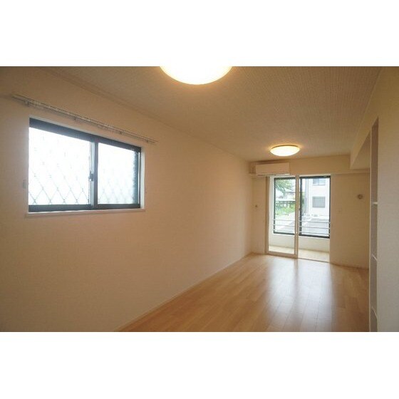 モンテリザイア藤岡　Ⅲの物件内観写真