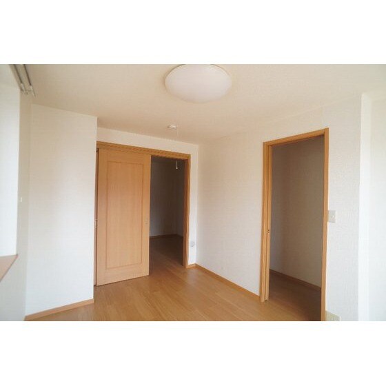 ラフレシールⅠの物件内観写真