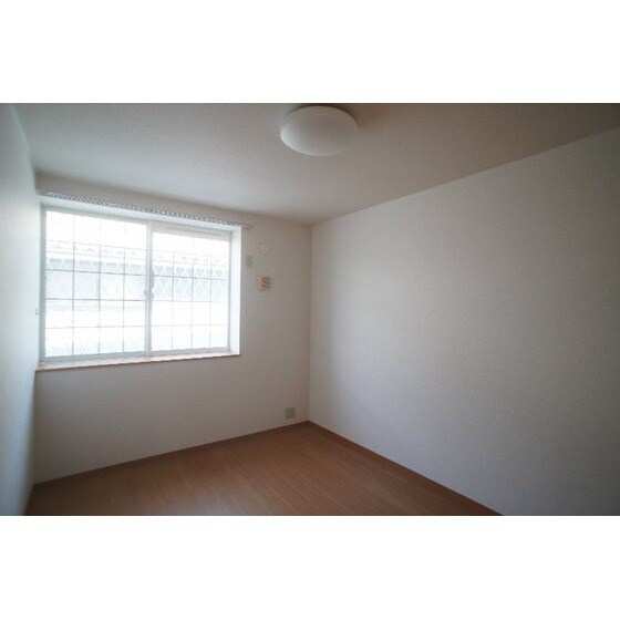 ラフレシールⅠの物件内観写真