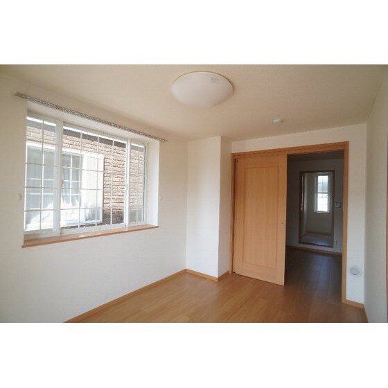 ラフレシールⅠの物件内観写真