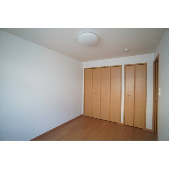 ラフレシールⅠの物件内観写真