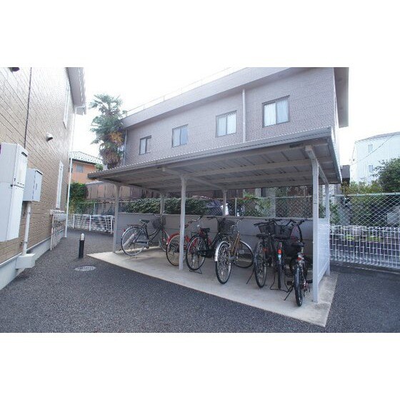 デフィー・ホワイトの物件外観写真