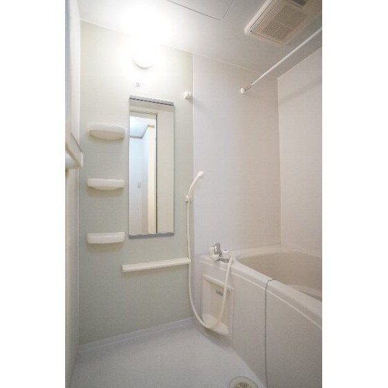 デフィー・ホワイトの物件内観写真