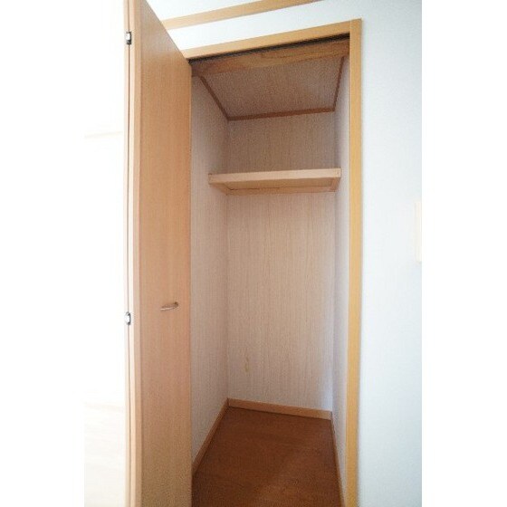 デフィー・ホワイトの物件内観写真