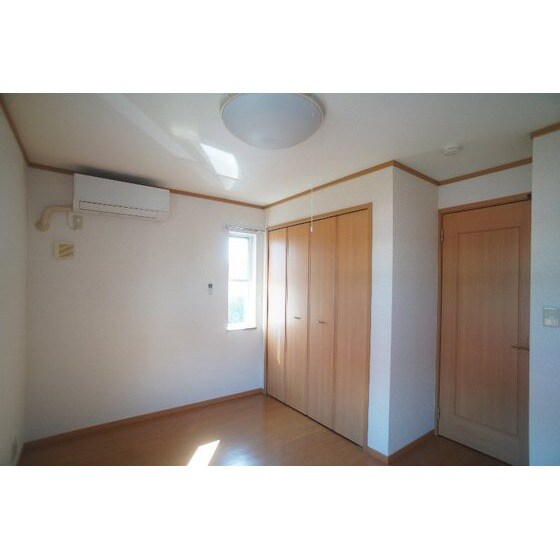 デフィー・ホワイトの物件内観写真