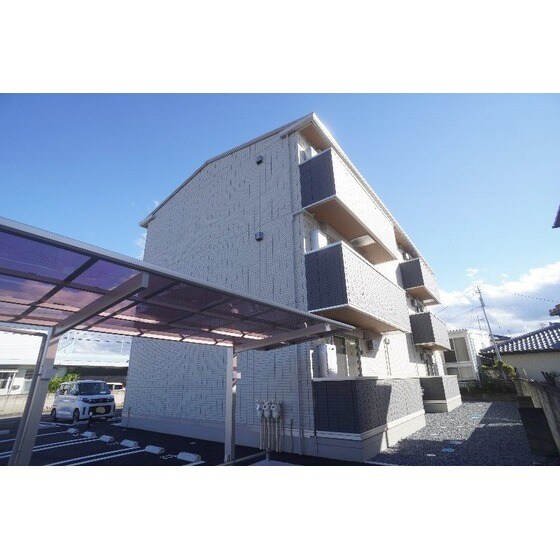 Ｄ－ＲＯＯＭ台新田町の物件外観写真