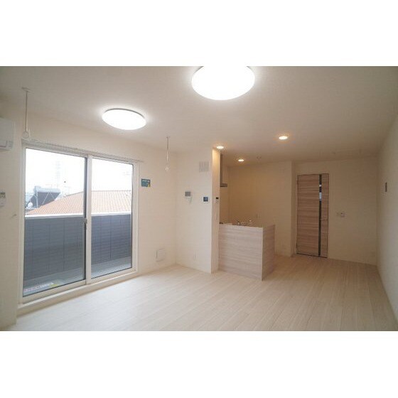 Ｄ－ＲＯＯＭ台新田町の物件内観写真