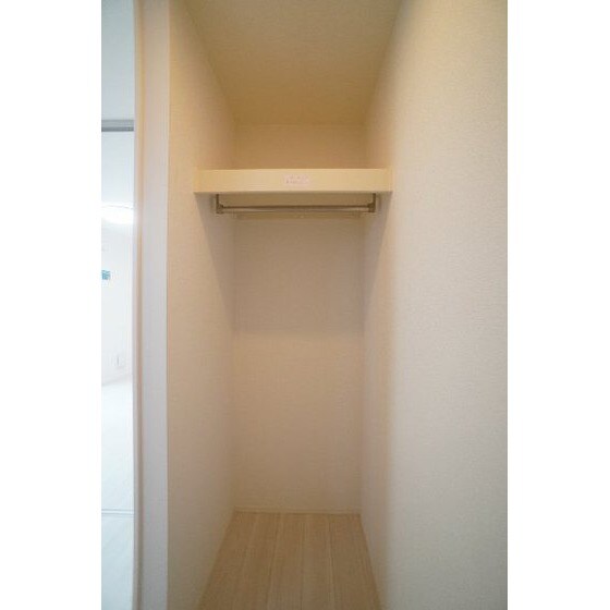 Ｄ－ＲＯＯＭ台新田町の物件内観写真