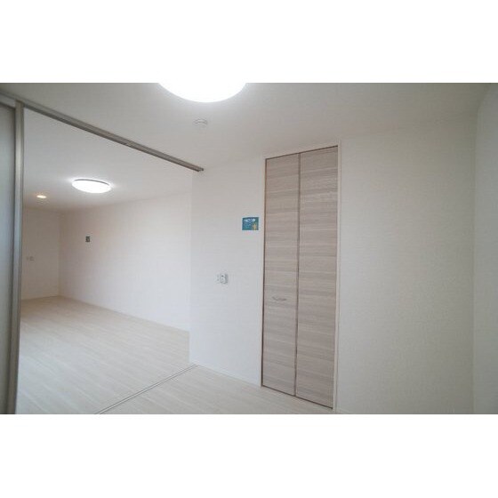 Ｄ－ＲＯＯＭ台新田町の物件内観写真