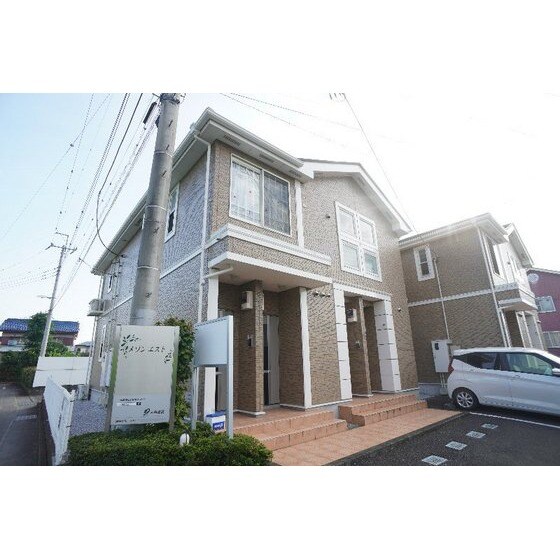 メゾン　エストＡの物件外観写真