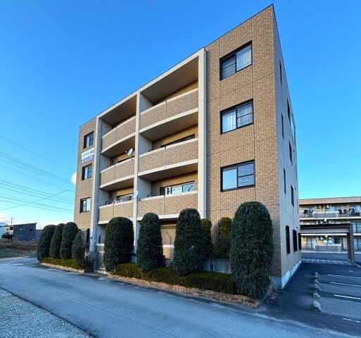 ノースアベニュー紫塚Ⅲの物件外観写真