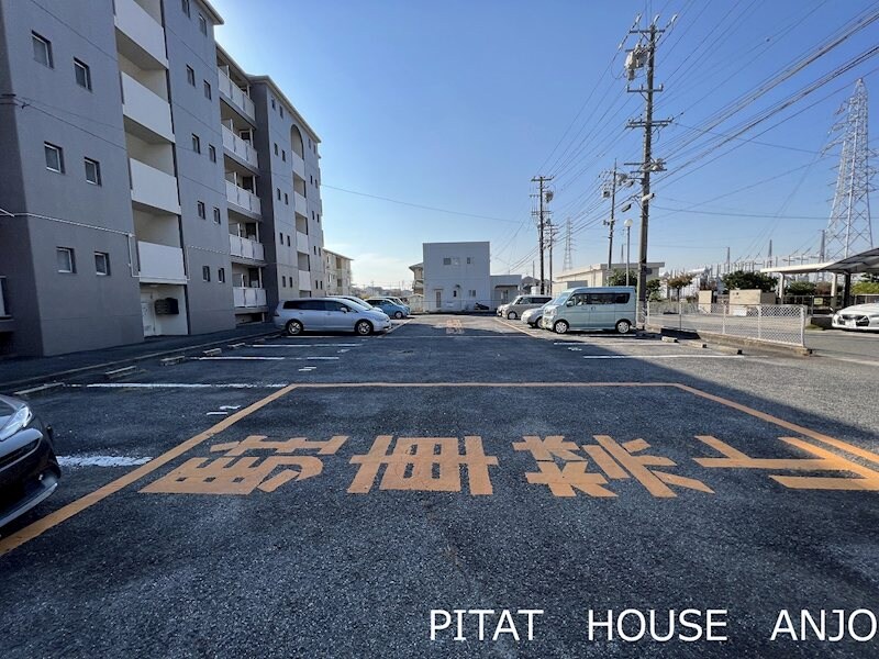 ベルシェ川村の物件内観写真