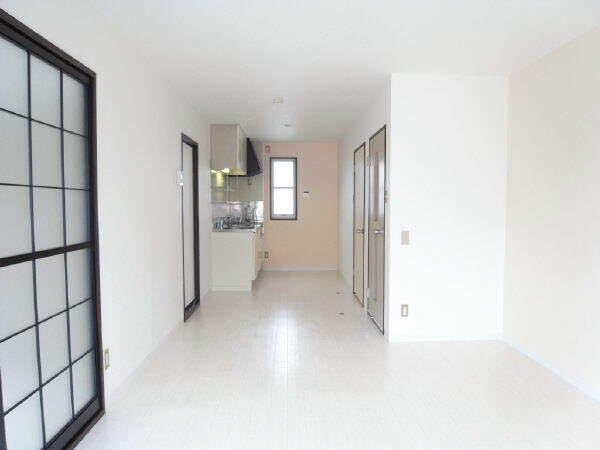 ジュネスシャトーの物件内観写真