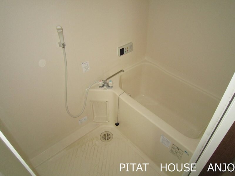 GREEN HOUSE TSURUTAの物件内観写真