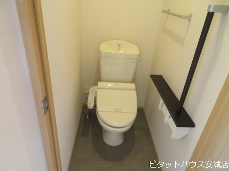 ハイツ岡崎柱　南棟の物件内観写真