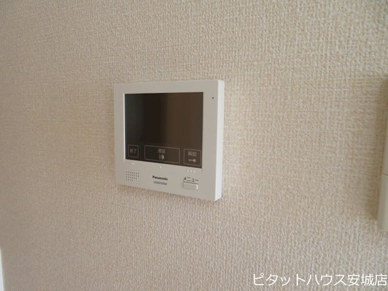 ハイツ岡崎柱　南棟の物件内観写真