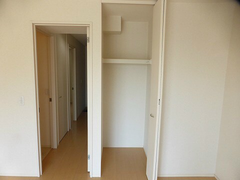 カーミー・芳川の物件内観写真